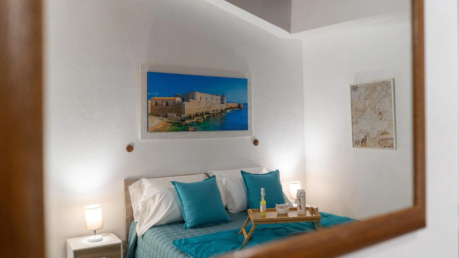 Elsa D'Ortigia - I Tre Archi Hotel Syracuse
