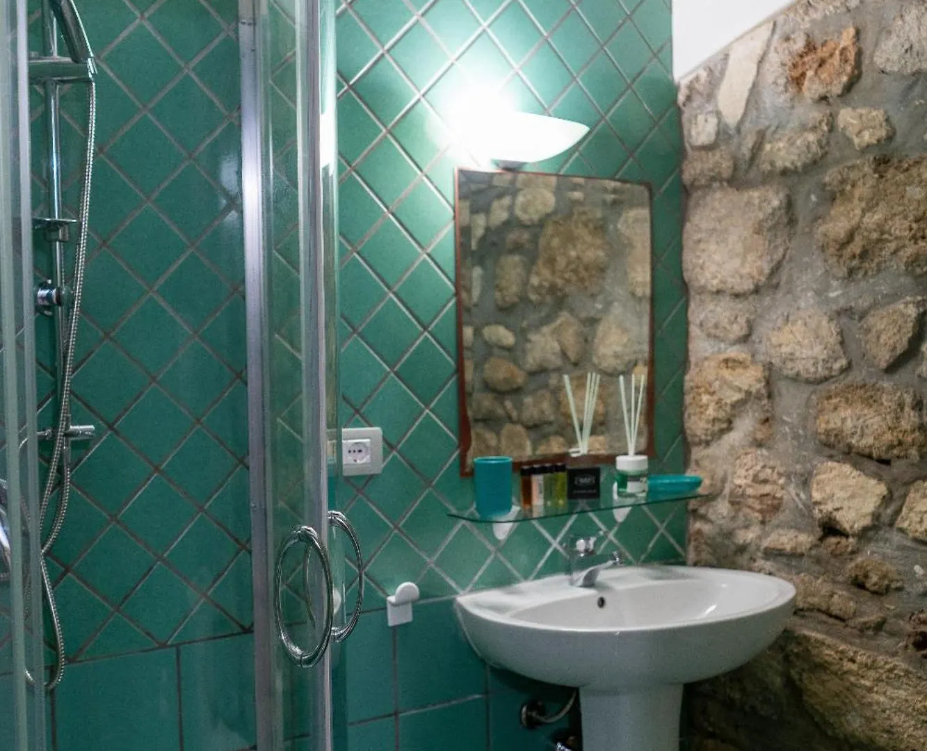 Elsa D'Ortigia - I Tre Archi Hotel Syracuse